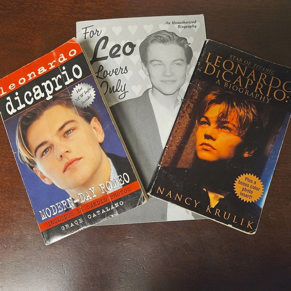 Leonardo DiCaprio Books | Set of 3 | Biographies | Vintage | 90s | Collectibles - Picture 1 of 13